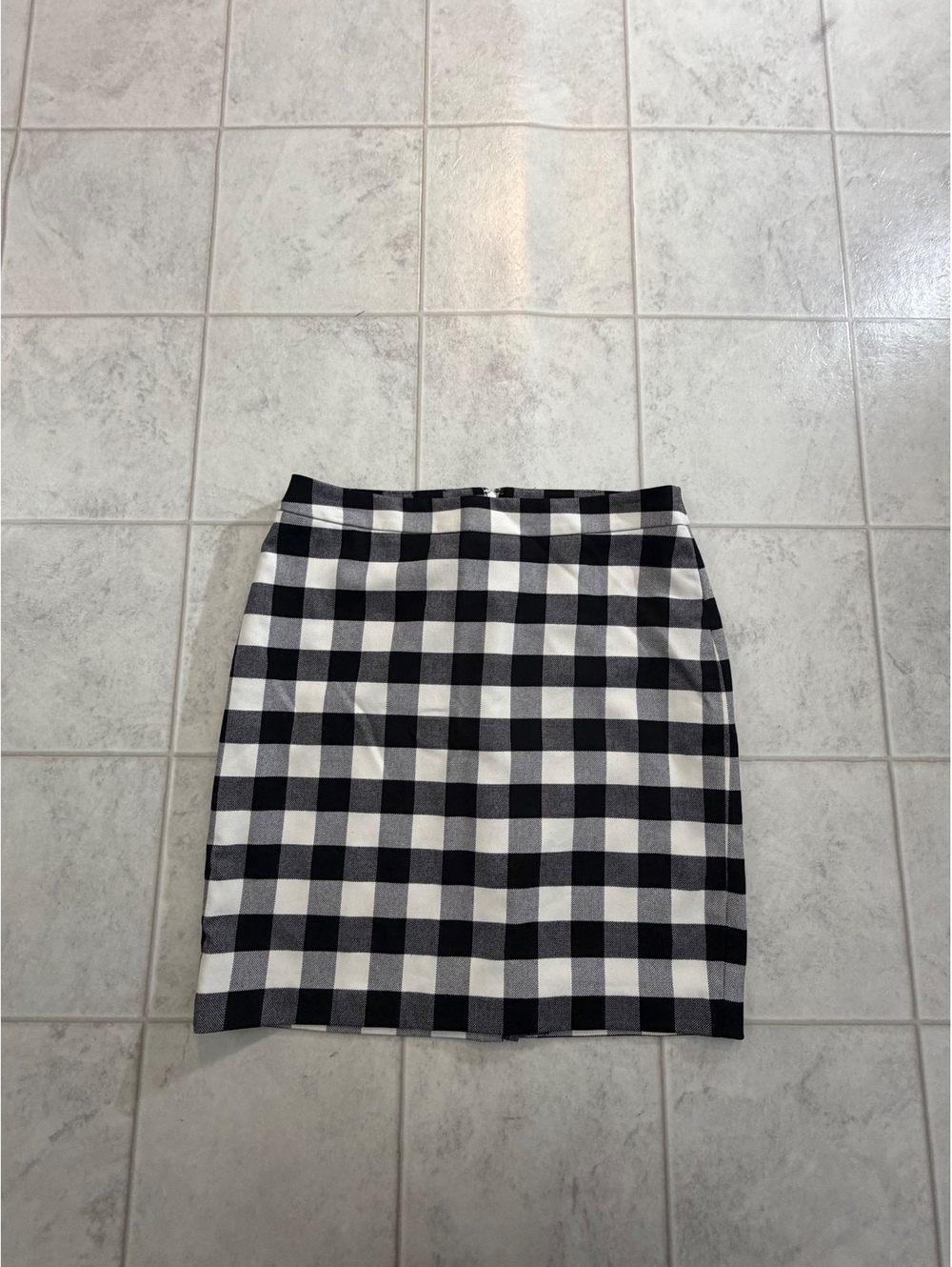 Ann Taylor black and white gingham skirt
